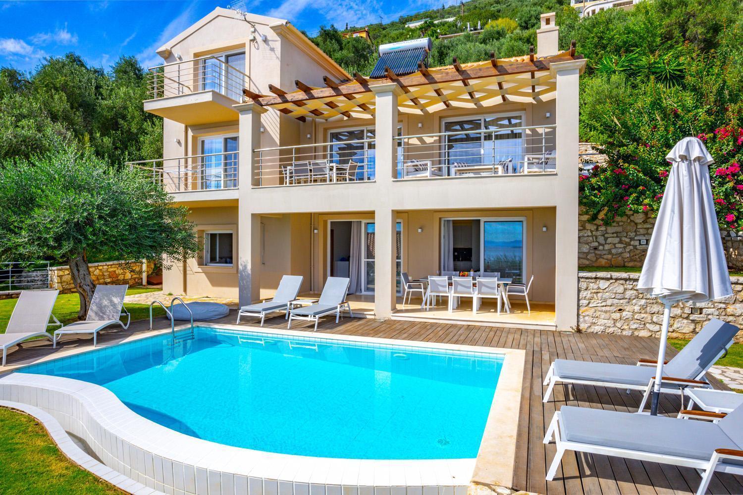 Odysseus Villa Agní